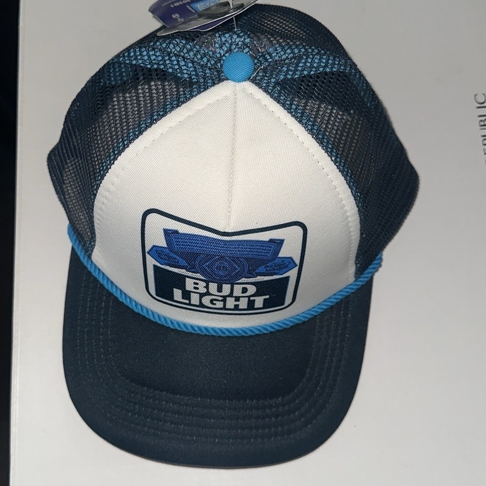 PUGS APPAREL Bud Light Blue Mesh Trucker Baseball cap Blue and White Unisex